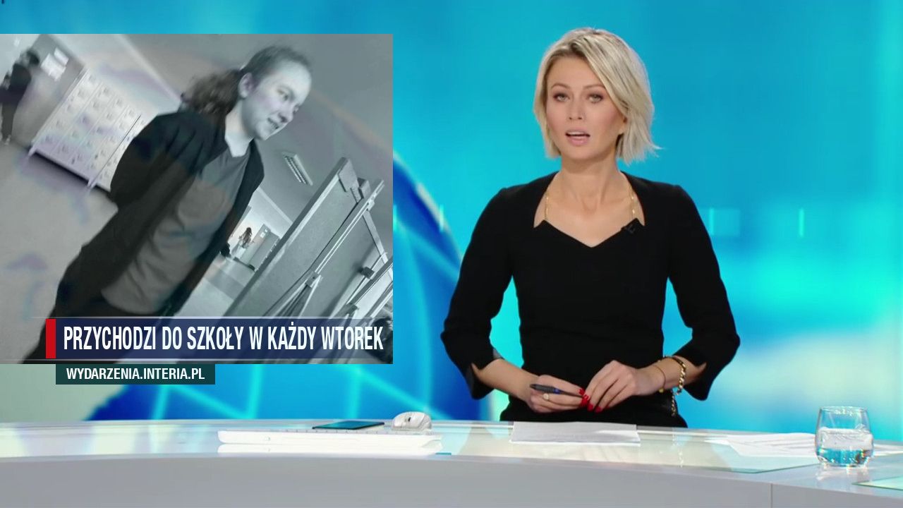 przychodzi do szkoły w każdy wtorek