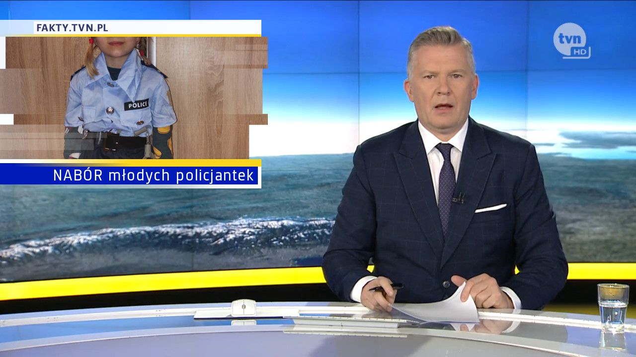 NABÓR młodych policjantek 