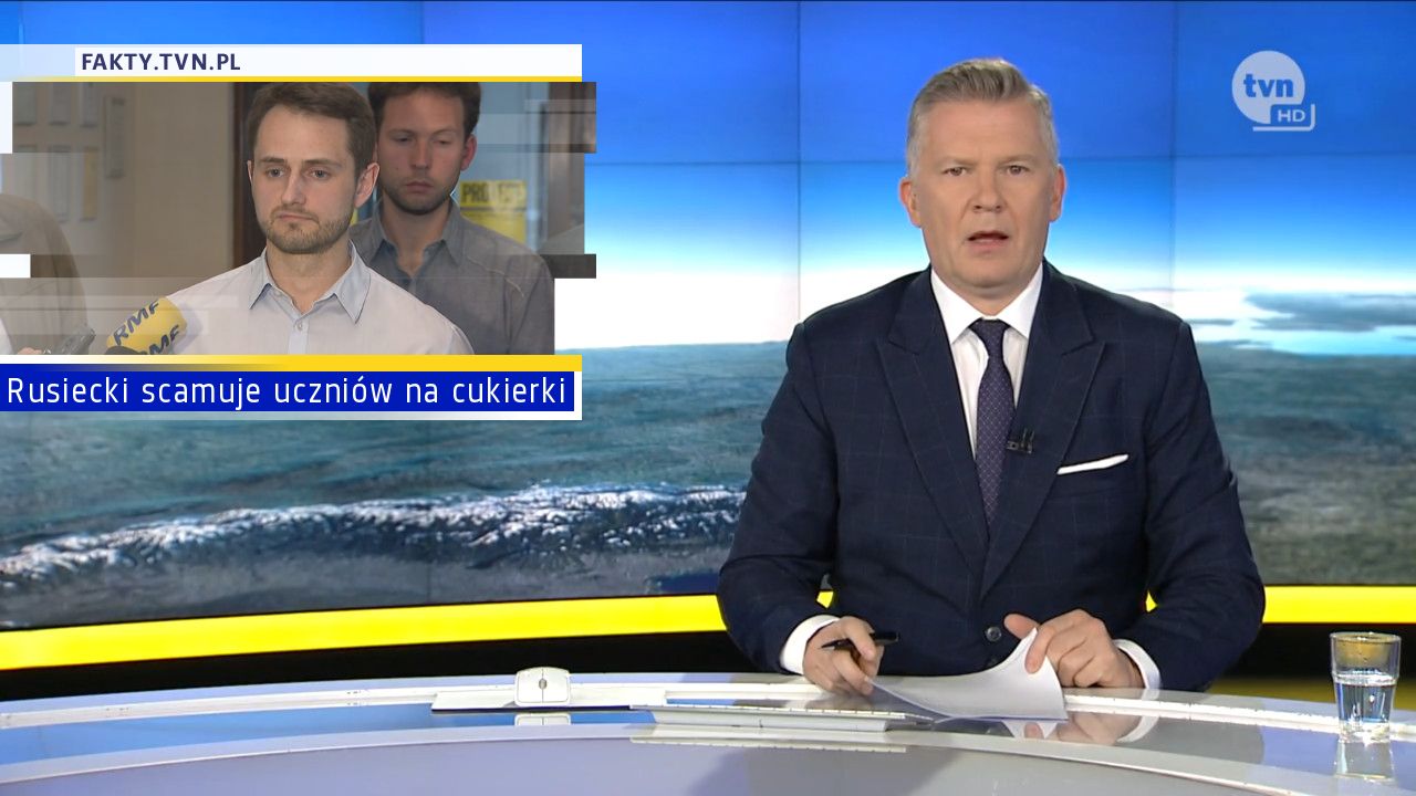 Rusiecki scamuje uczniów na cukierki